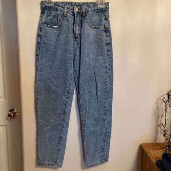 EUC JEANS - Picture 1 of 12